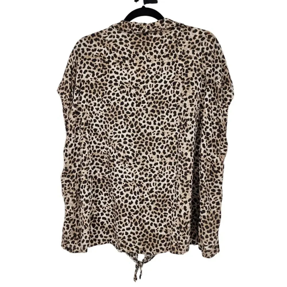 Torrid Challis Tie-Front Dolman Top Pre-owned Condition 2XL Brown Tan Multi